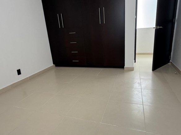 052d6317 5847 4bca 8997 188460a43bc6