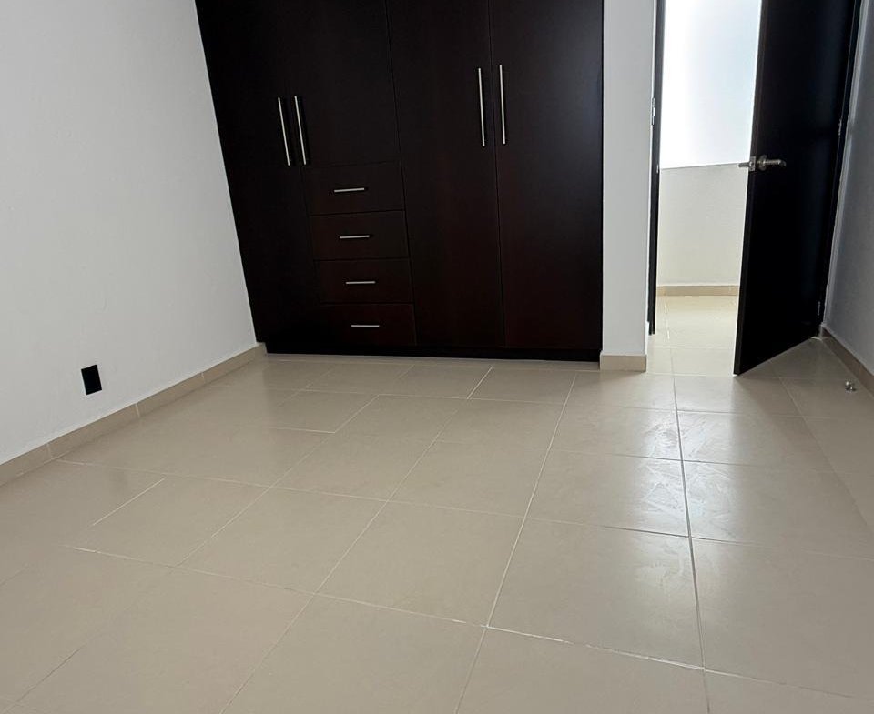 052d6317 5847 4bca 8997 188460a43bc6