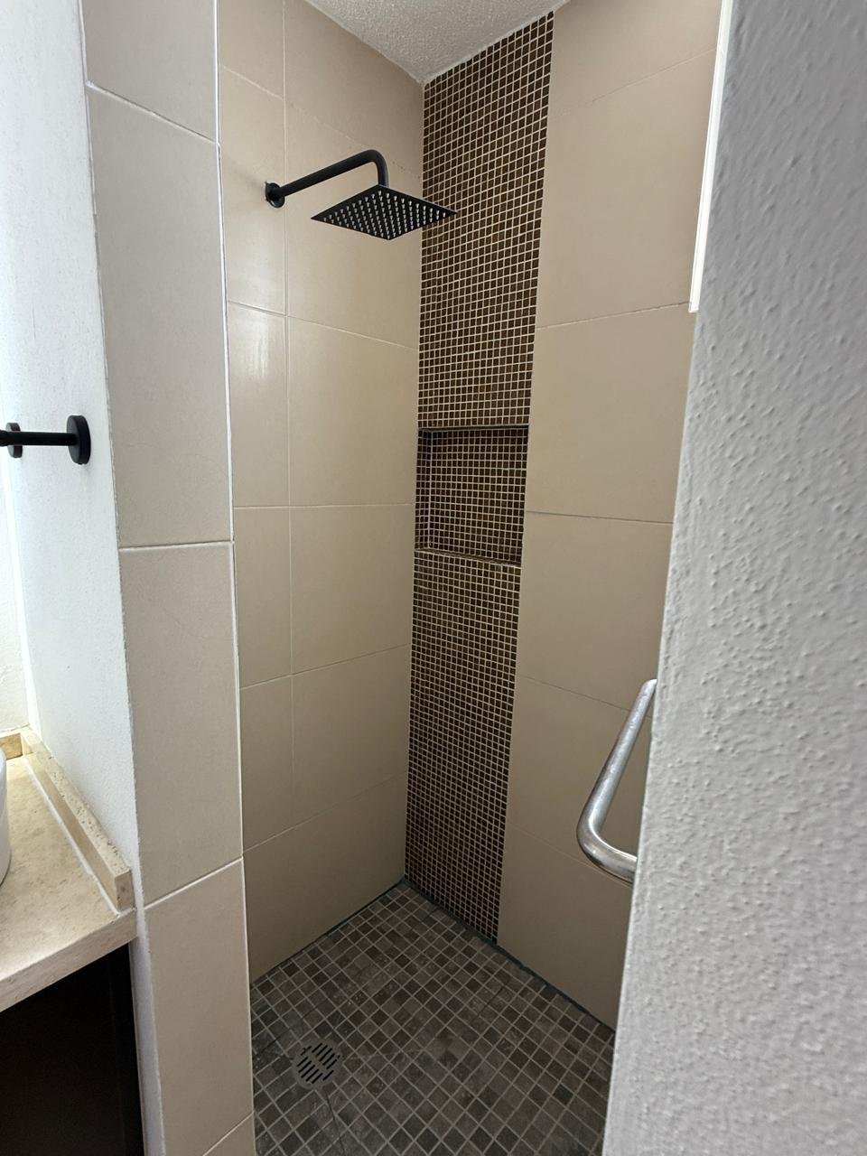 1e5ccfbd 5065 4111 b10e 06a56176c8df