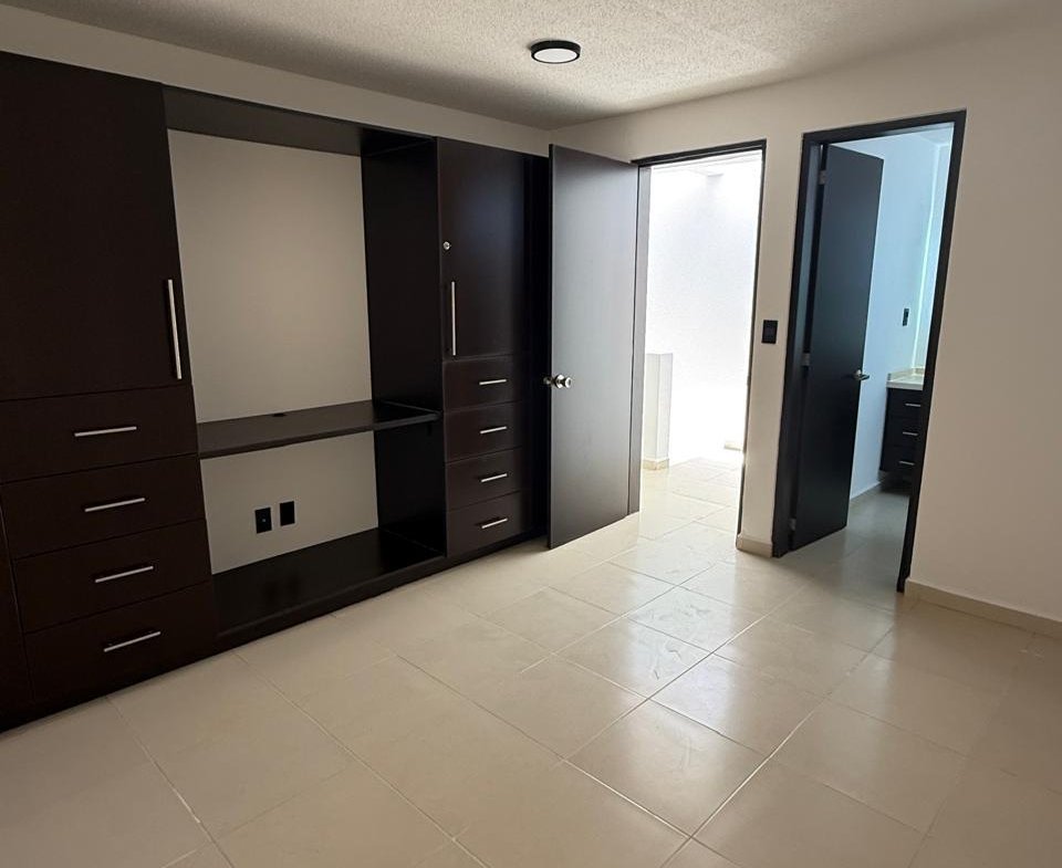 2930052a ba6f 40c3 a4fa fa1d23470e52