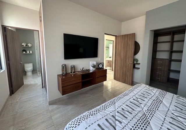 5c7115fb cab9 434a b436 f8800a9b2998