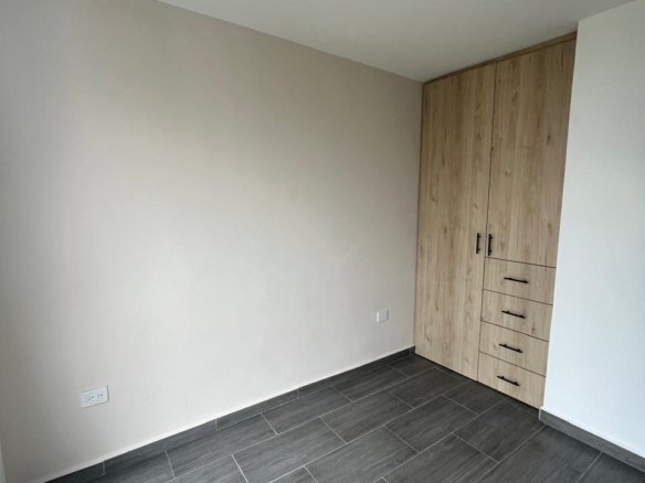 5ebdc5bb d75d 4e19 8200 8e7ada948f86