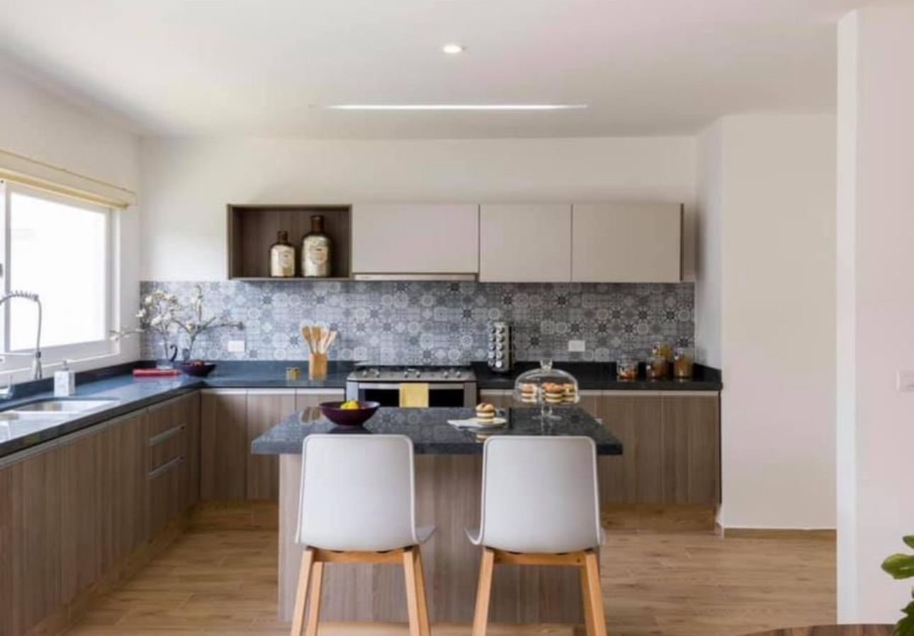 850ad9e9 9cc5 42db 960f 5b76d83a89cd