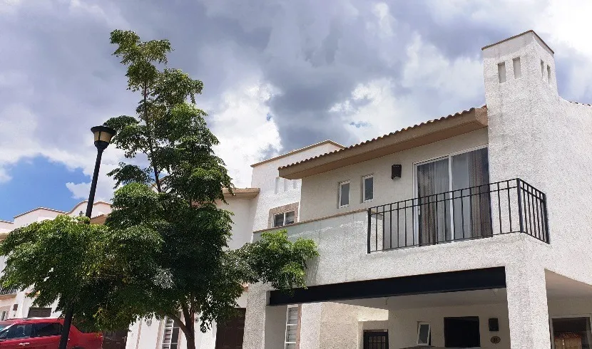 d nq np 751542 mlm90644310570 082025 f casa en renta en el refugio queretaro paseo santorini