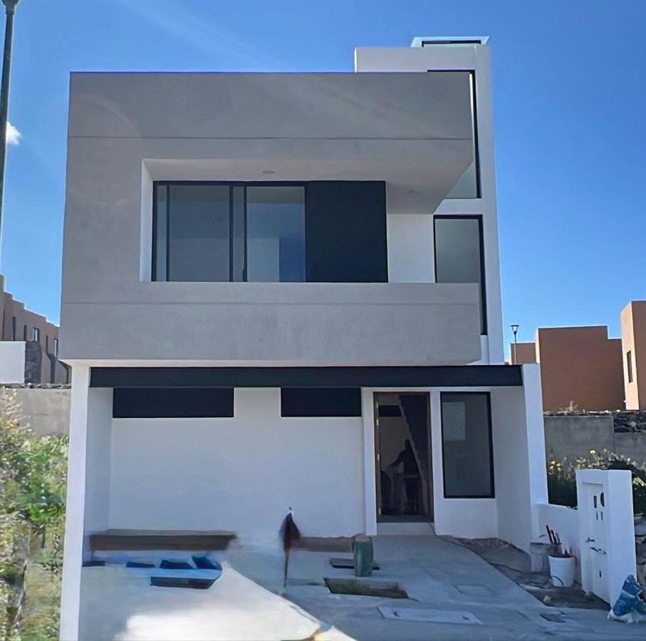 whatsapp image 2025 11 24 at 9.05.52 pm (1)