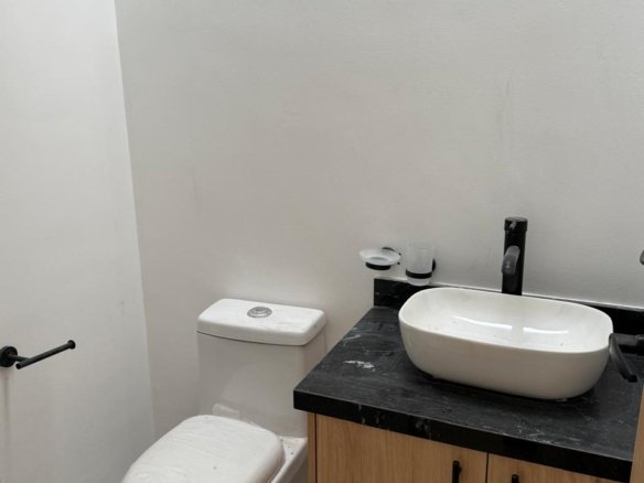 whatsapp image 2025 11 24 at 9.05.55 pm (1)