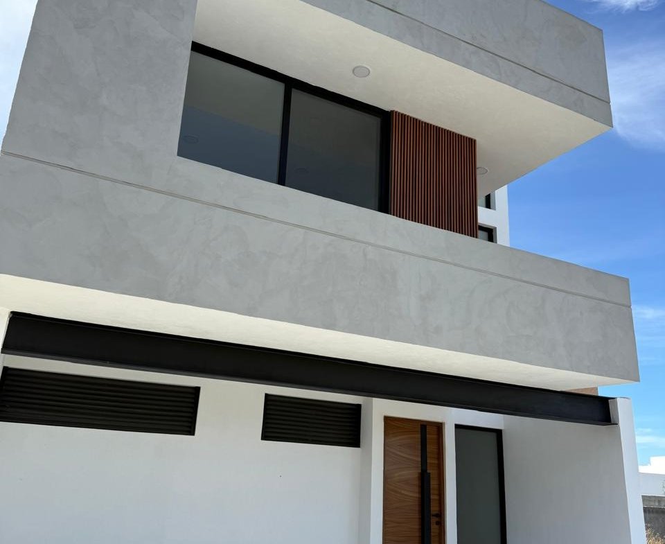 whatsapp image 2025 11 24 at 9.05.56 pm (1)