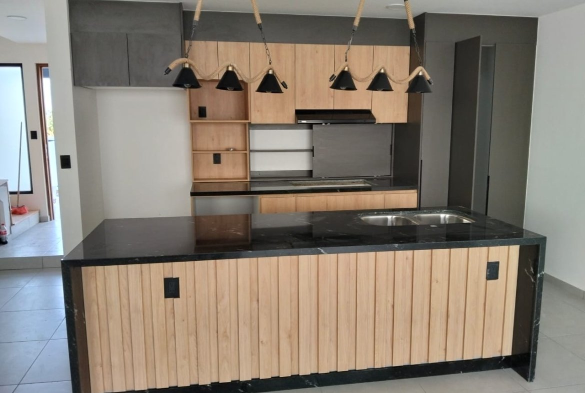 whatsapp image 2025 11 24 at 9.05.57 pm (2)