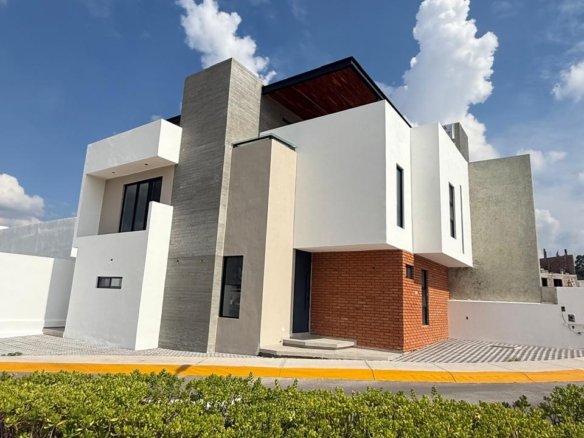 whatsapp image 2025 11 24 at 9.06.24 pm (1)