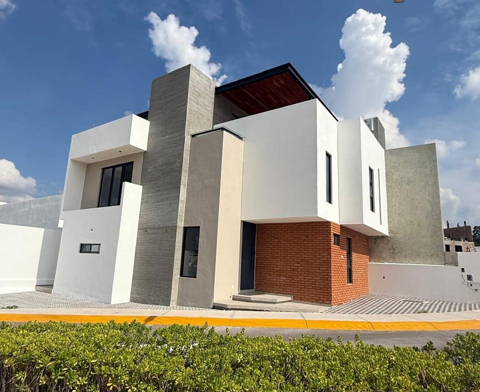 whatsapp image 2025 11 24 at 9.06.24 pm (1)