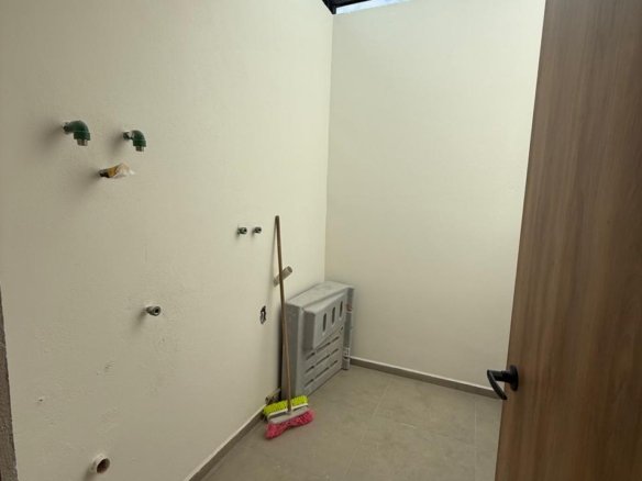 whatsapp image 2025 11 24 at 9.06.25 pm (2)