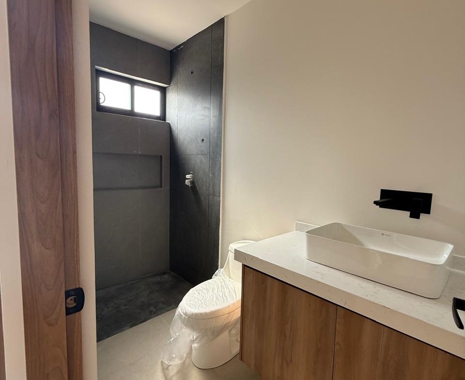 whatsapp image 2025 11 24 at 9.06.25 pm