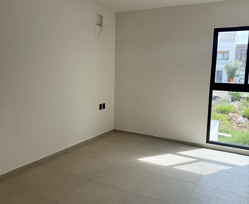 whatsapp image 2025 11 24 at 9.06.59 pm (2)