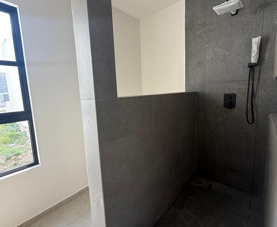 whatsapp image 2025 11 24 at 9.07.00 pm (2)