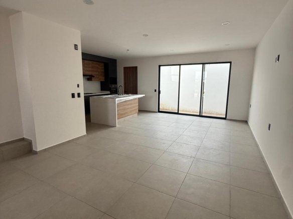 whatsapp image 2025 11 24 at 9.07.04 pm (1)