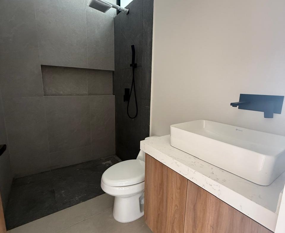 whatsapp image 2025 11 24 at 9.07.04 pm (3)