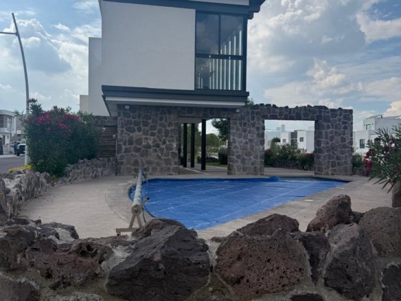 whatsapp image 2025 11 24 at 9.07.05 pm (1)