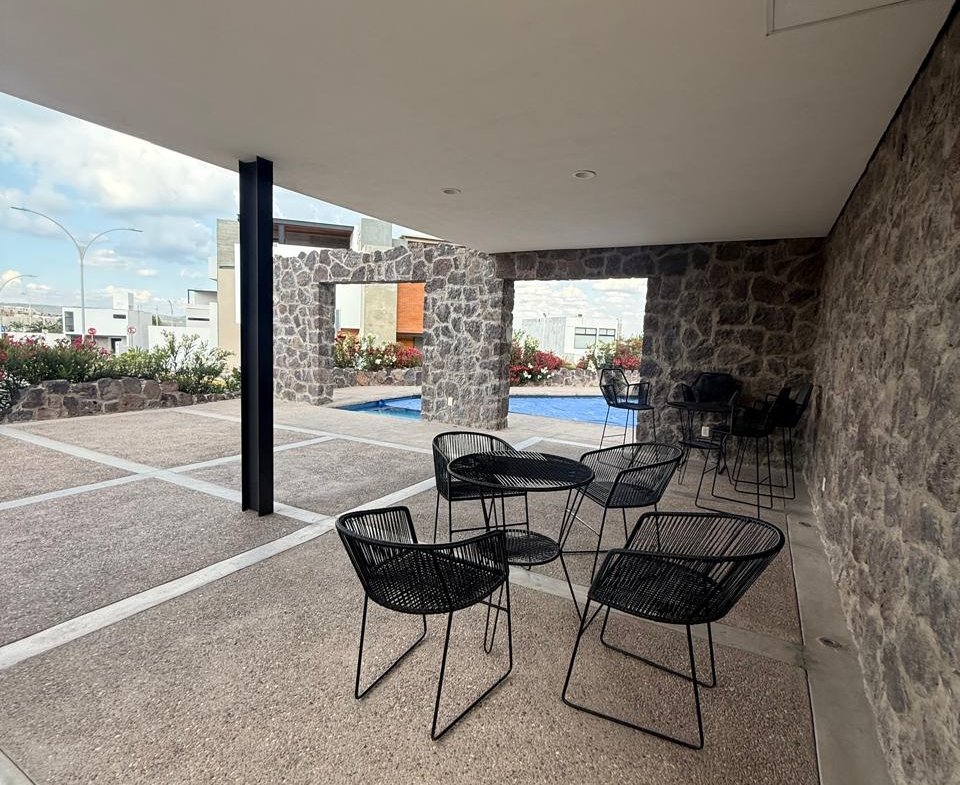 whatsapp image 2025 11 24 at 9.07.05 pm (2)