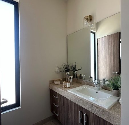 a13e6428 83c2 4280 bc15 39f211b78e8c