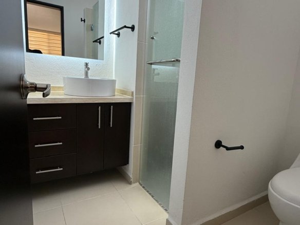 a6ff70d2 51ce 4f3a a540 5d9476efeea3