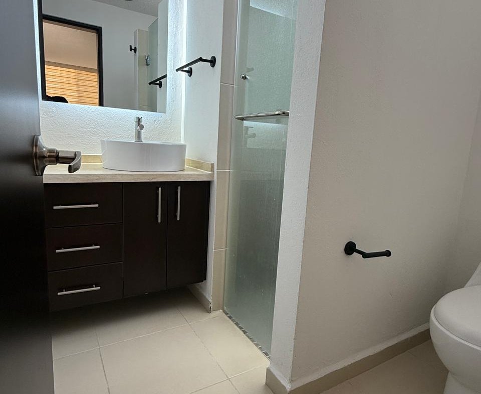 a6ff70d2 51ce 4f3a a540 5d9476efeea3