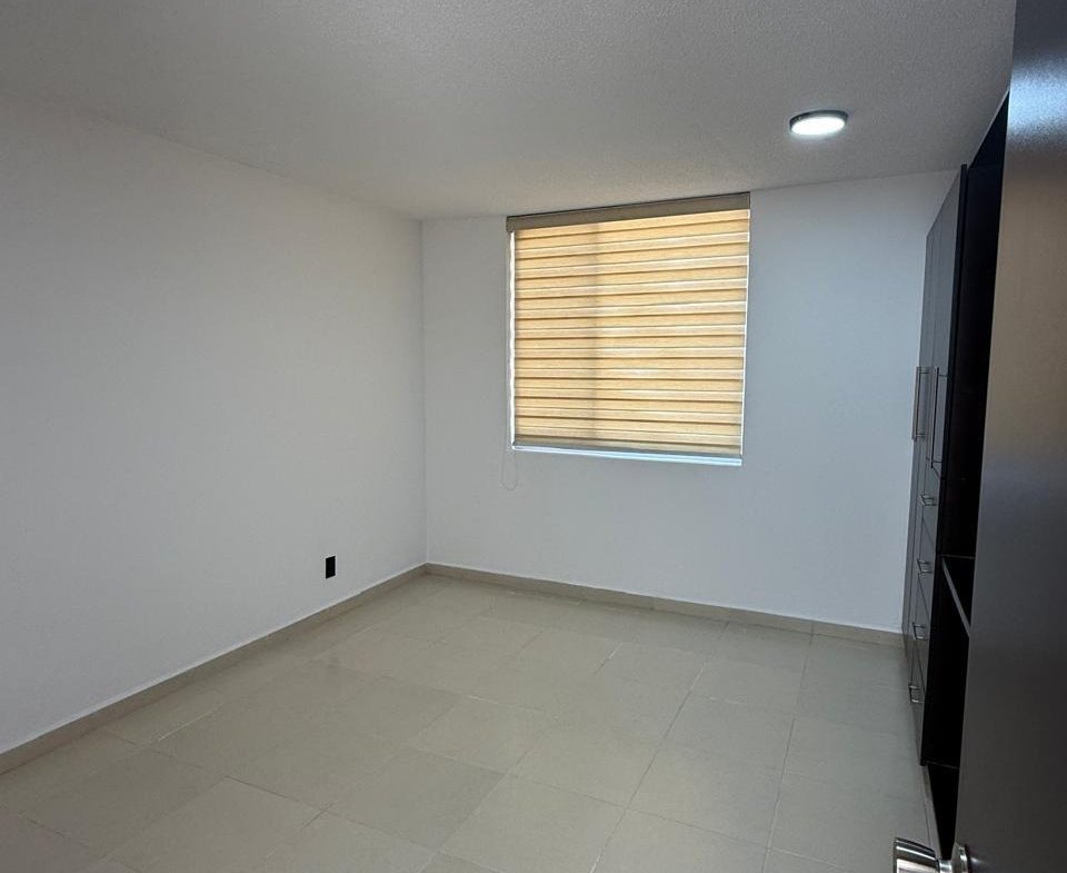 d12bb4f7 419e 4c13 89de 031e345be5c0