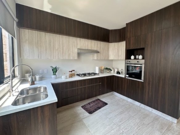 f271b26e 079f 458d 99bb be6ce5c749d0